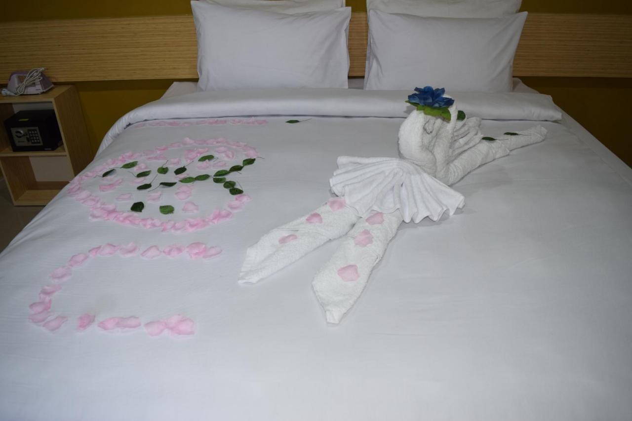 Hotel Sriwijaya 99 巨港 外观 照片